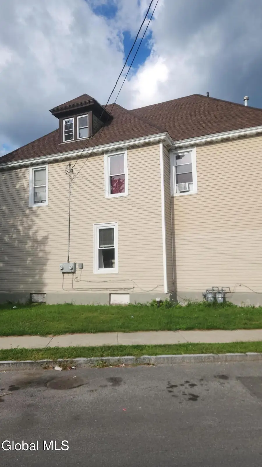 465 Hulett Street, Schenectady, NY 12307 - #3
