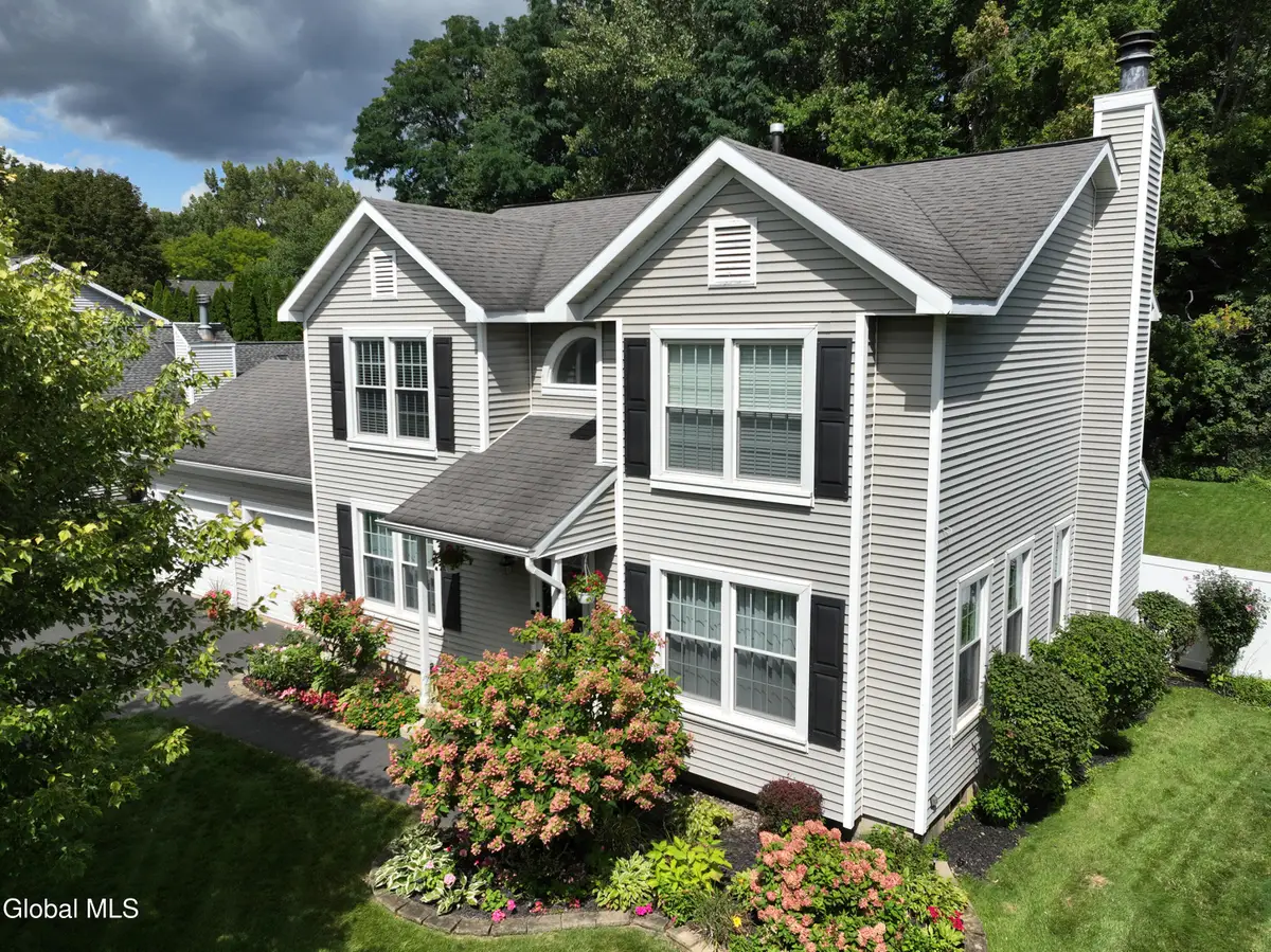 25 Erie Drive, Slingerlands, NY 12159 - #1