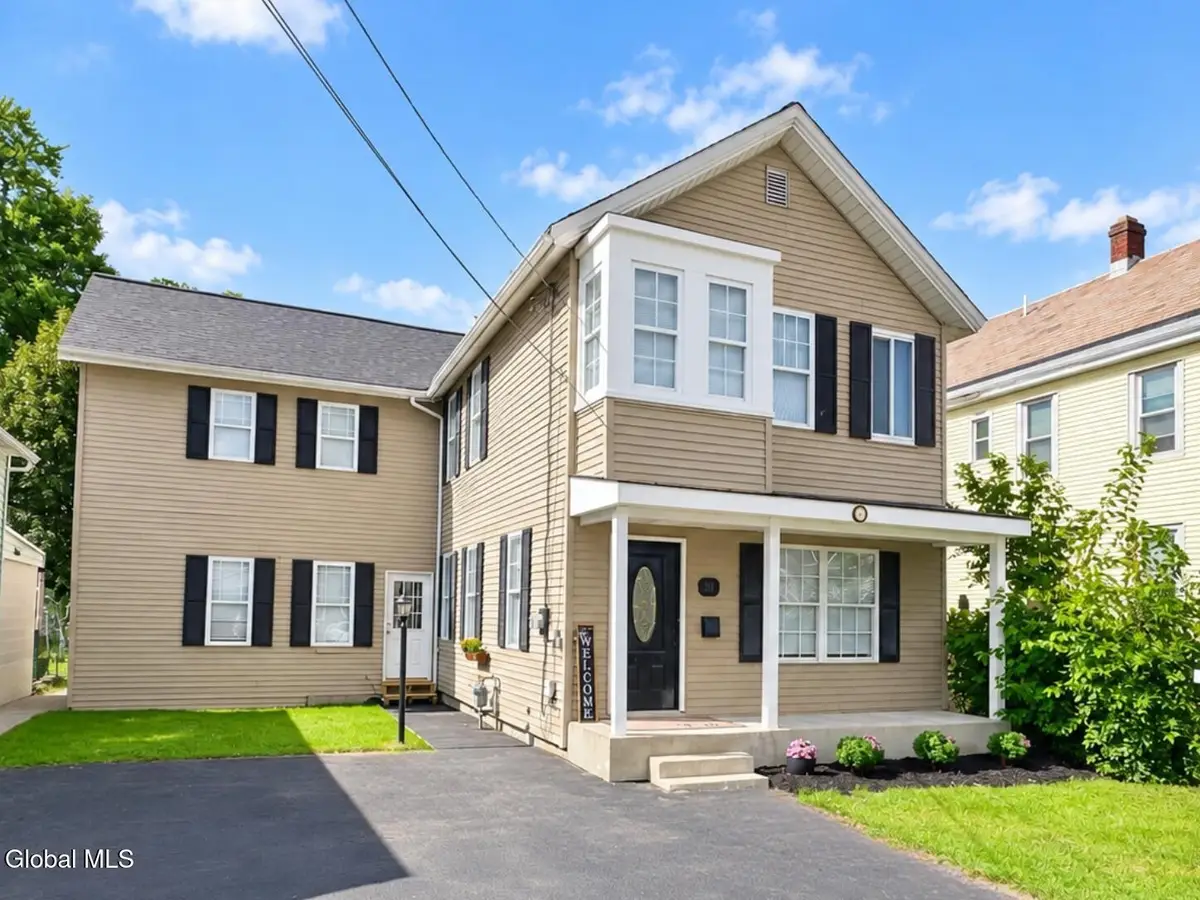 20 7th Street, Waterford, NY 12188 - #1