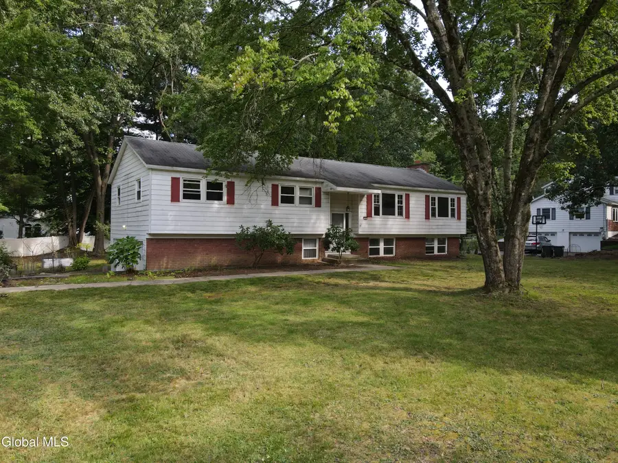1 Torrero Drive, Clifton Park, NY 12065 - #3