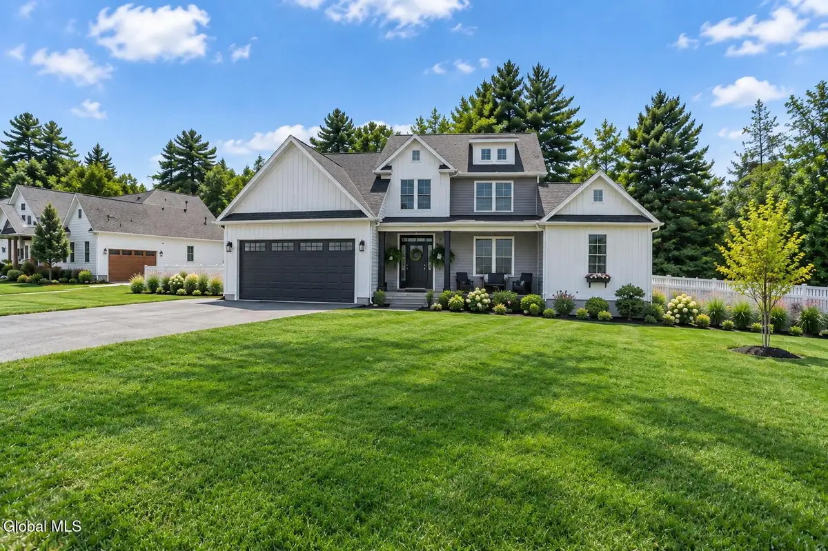4 Magnolia Court, Ballston Spa, NY 12020 - #1