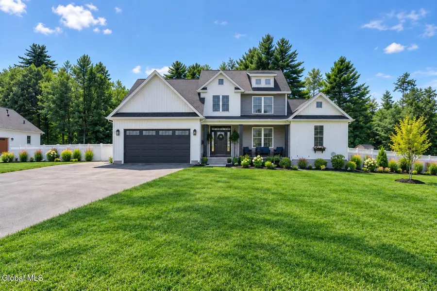 4 Magnolia Court, Ballston Spa, NY 12020 - #2