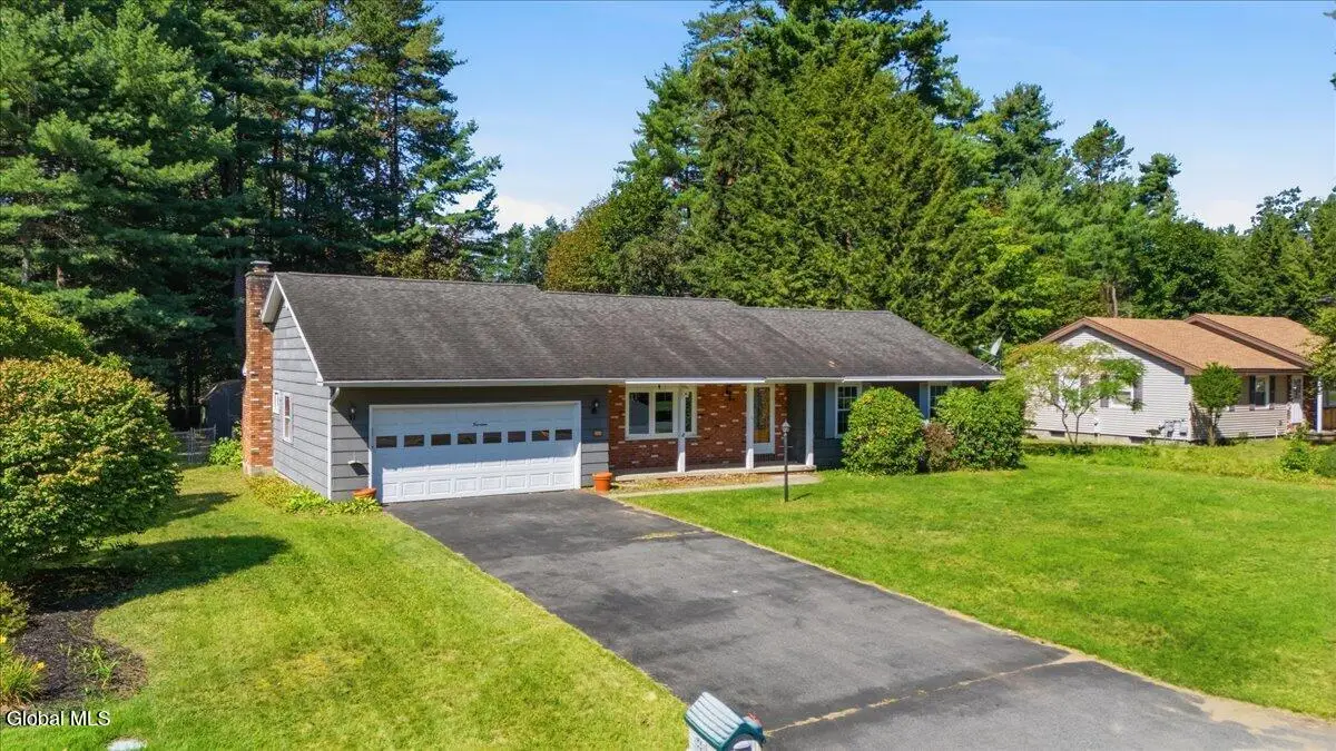 14 Crownwood Lane, Queensbury, NY 12804 - #1