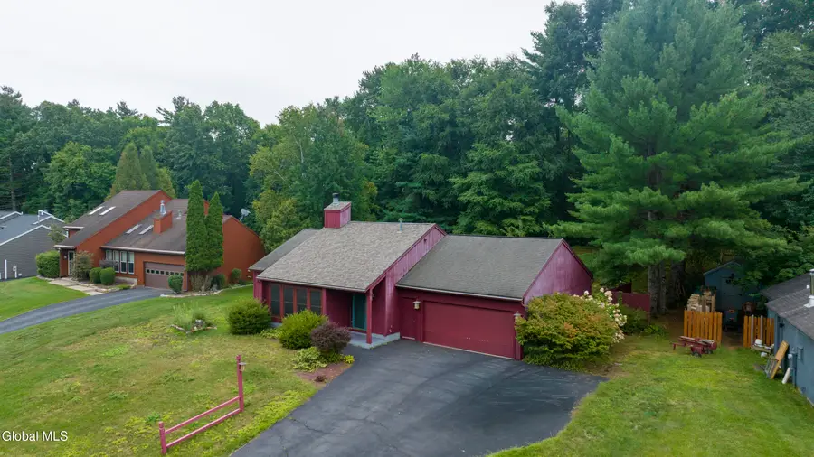85 Meadow Rue Place, Malta, NY 12020 - #3