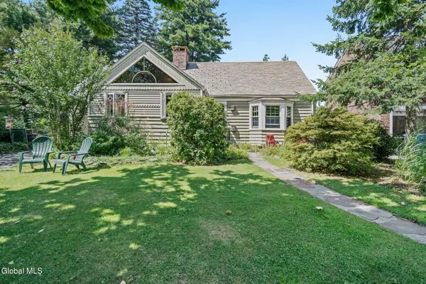 212 Colonial Avenue, Albany, NY 12208