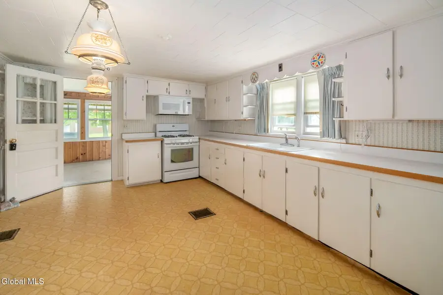 110 Main Street, Ravena, NY 12143 - #3