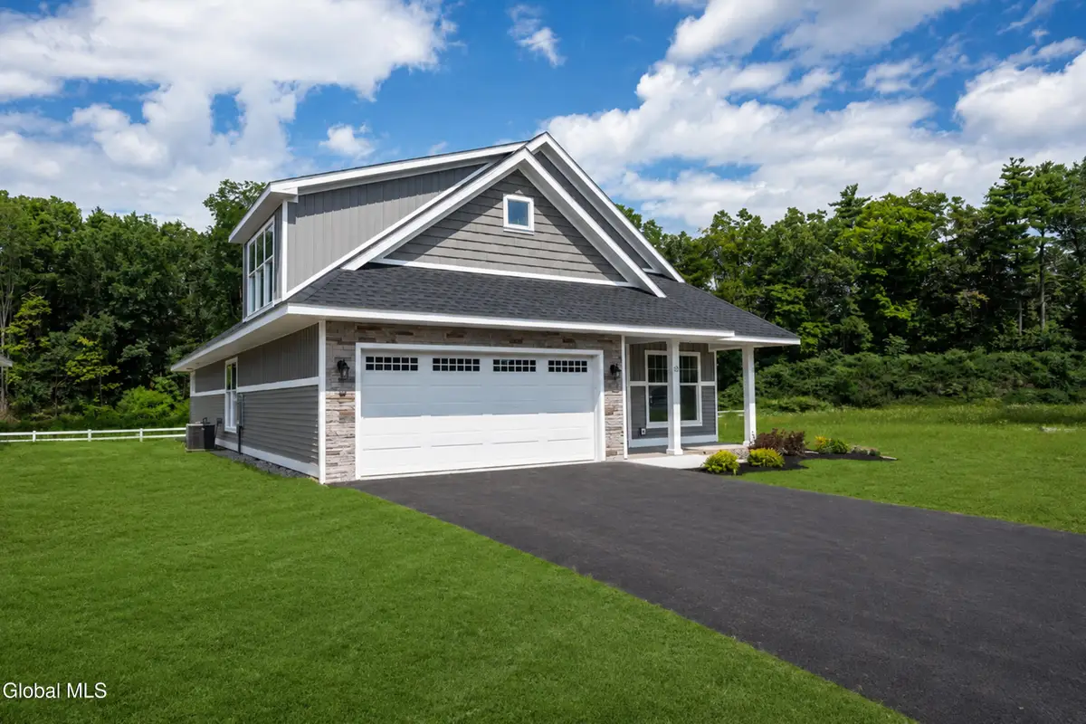 48 Whispering Pines Way, Rotterdam, NY 12306 - #1