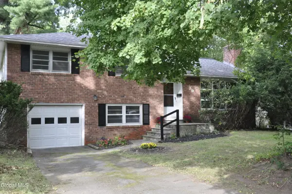 39 Wellington, Bethlehem, NY 12054