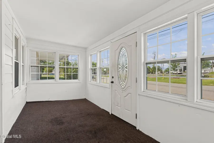 4 Homestead Avenue, Colonie, NY 12304 - #2
