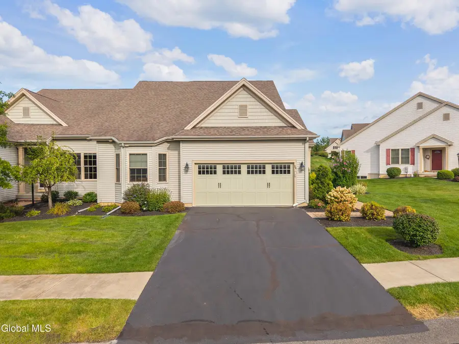 36 Fathers Way, Slingerlands, NY 12159 - #2