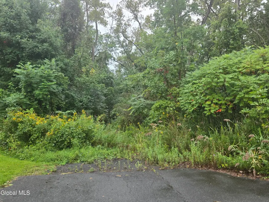 1 Washington Street, Colonie, NY 12110 - #3