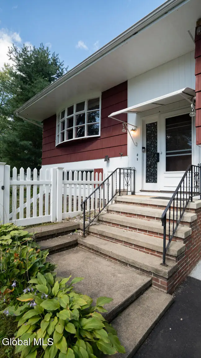 4 Orchard Drive, Kinderhook, NY 12106 - #2