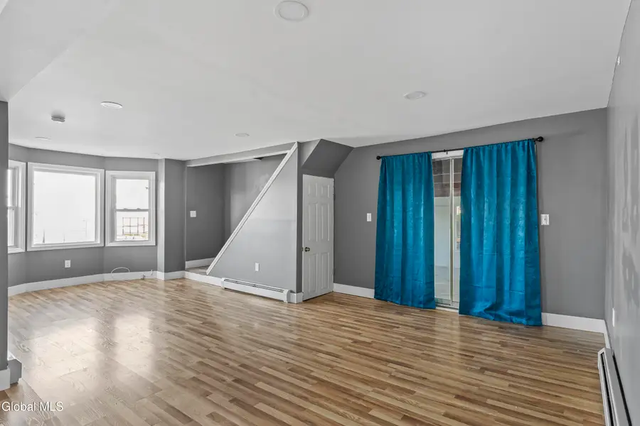 722 Salina Street, Schenectady, NY 12308 - #3