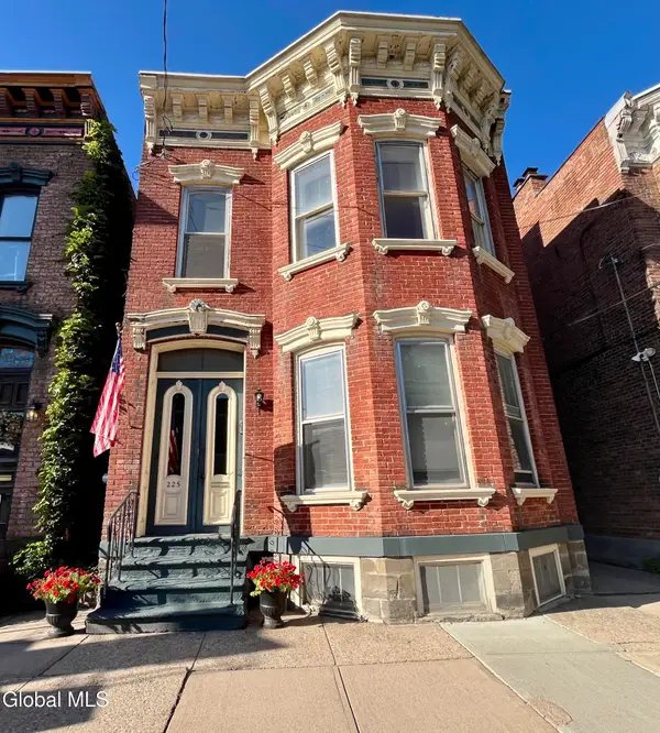 225 Green Street, Schenectady, NY 12305
