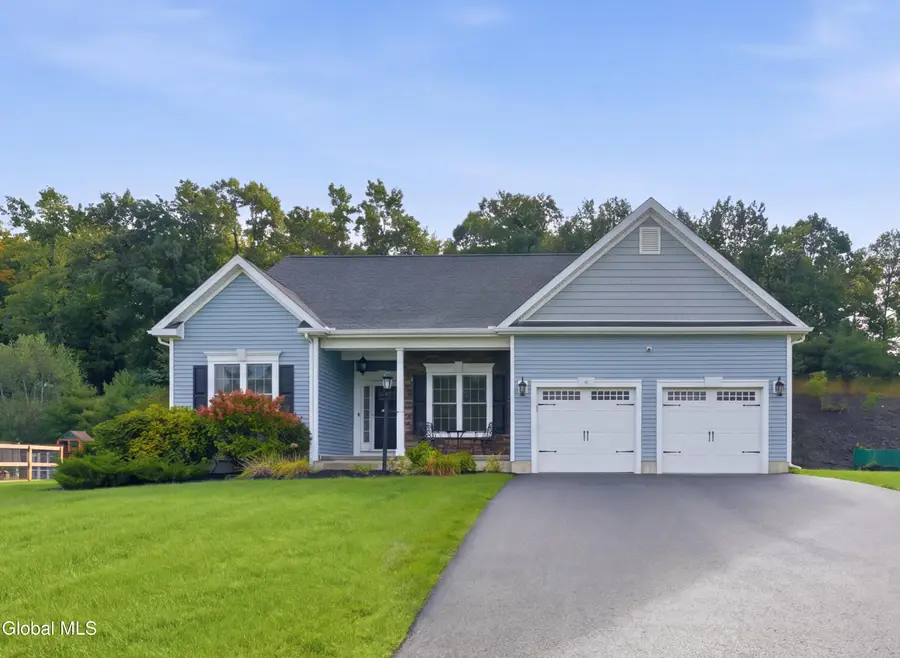6 Birch Court, North Greenbush, NY 12180 - #2
