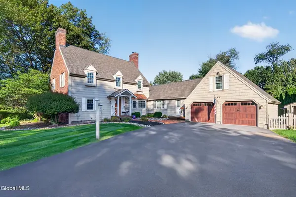 41 St Agnes Lane, Albany, NY 12211