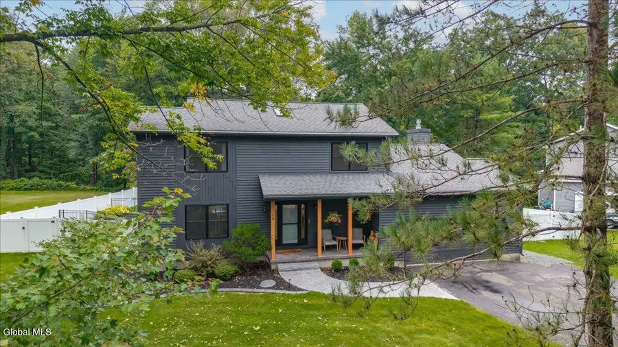 18 Orchard Park Drive, Clifton Park, NY 12065 - #2