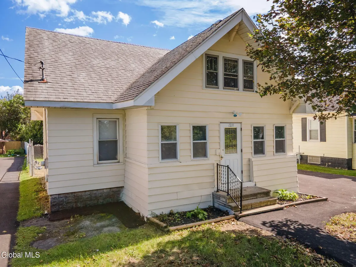 1231 N Westcott Road, Rotterdam, NY 12306 - #1