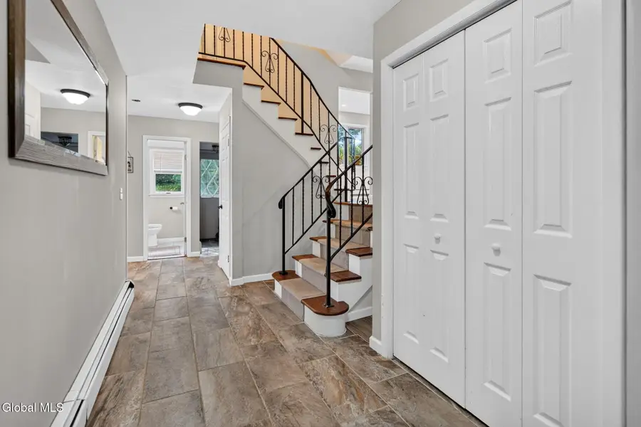9 Valente Drive, Wynantskill, NY 12198 - #2