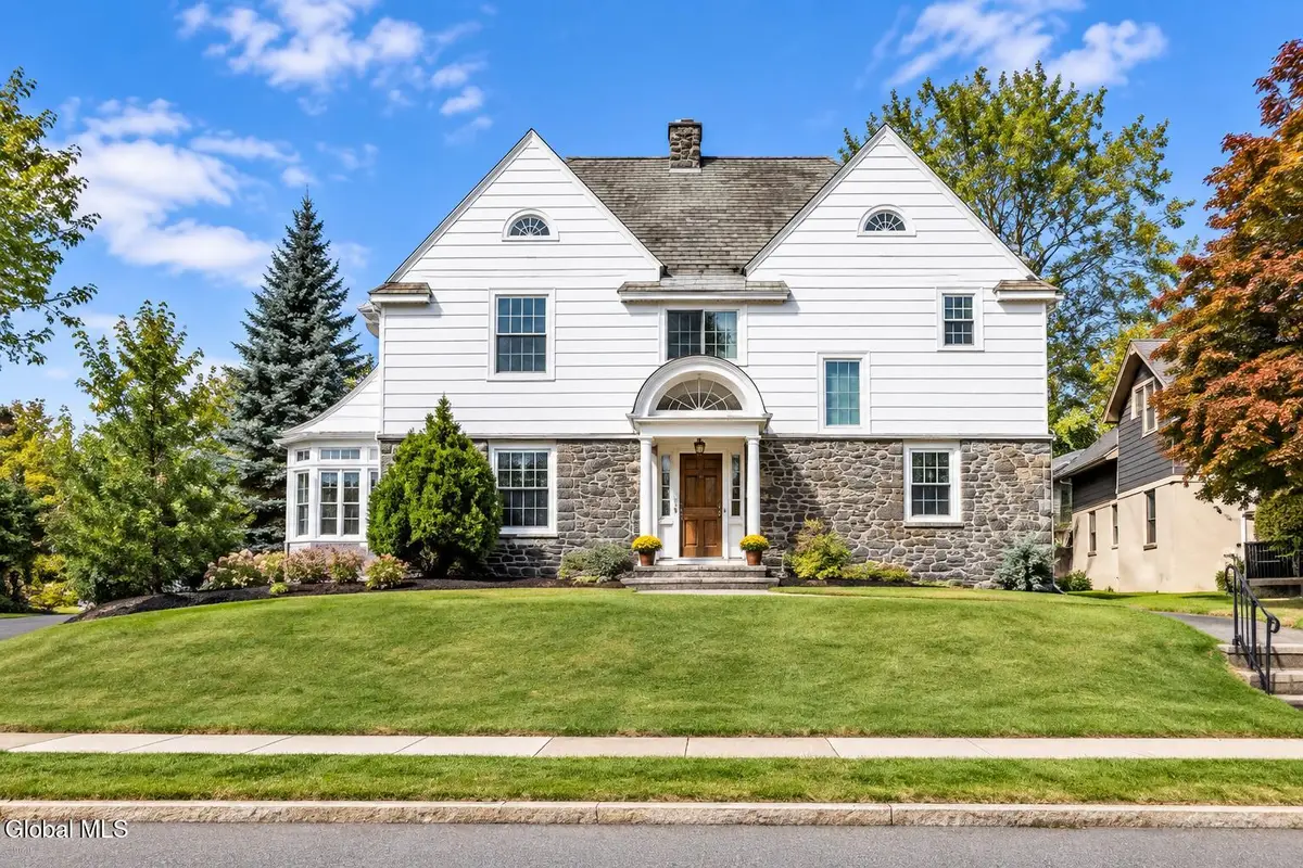 18 Fleetwood Avenue, Albany, NY 12208 - #1