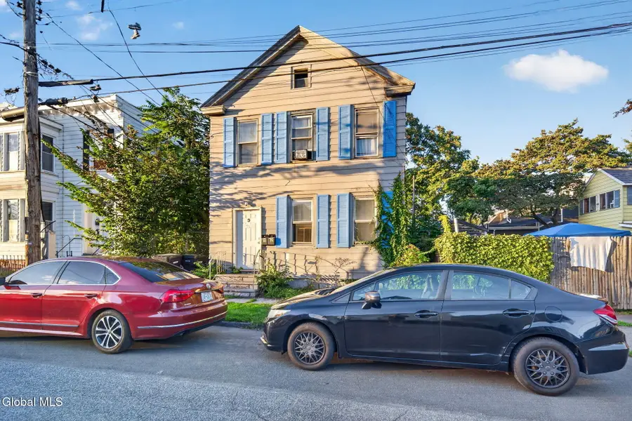 9 106th Street, Troy, NY 12182 - #2