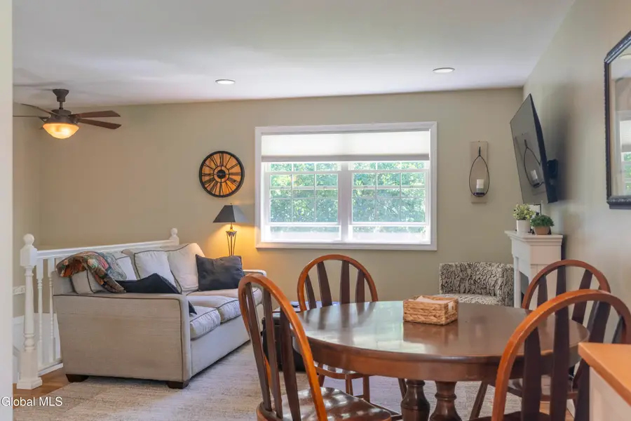10 Deerleap Place, Saratoga Springs, NY 12866 - #3