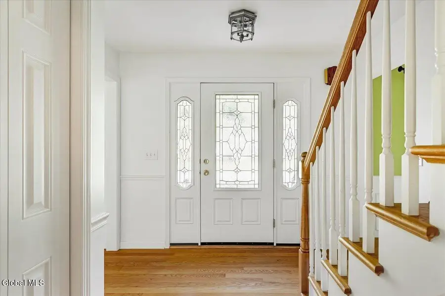 34 Darnley Greene, Bethlehem, NY 12054 - #2