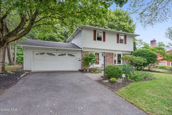 5 Haddington Lane, Bethlehem, NY 12054