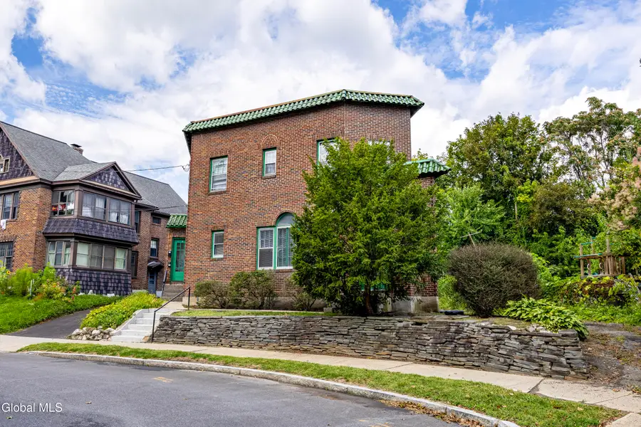 4 View Avenue, Albany, NY 12209 - #3