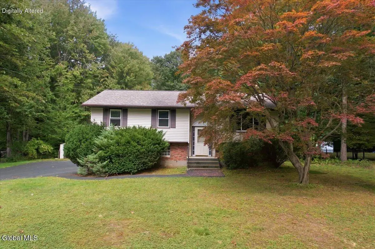 20 Linden Court, Clifton Park, NY 12065 - #1