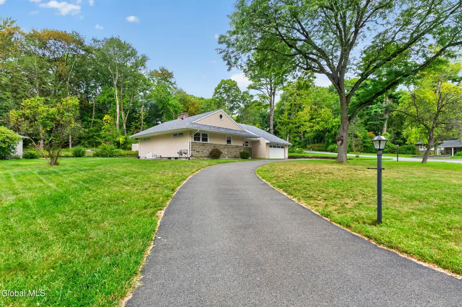 887 Morgan Avenue, Niskayuna, NY 12309 - #2