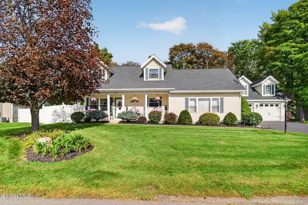 52 Troy Avenue, North Greenbush, NY 12198