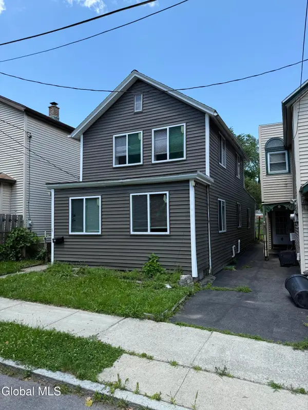 65 Dale Street, Rensselaer, NY 12144
