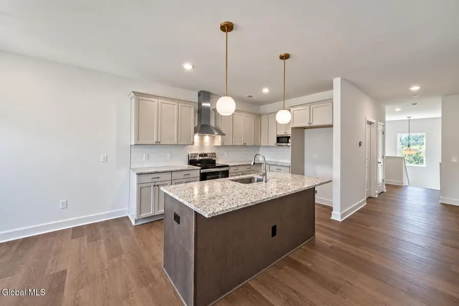 34 Reed's Hollow, Saratoga Springs, NY 12866 - #3