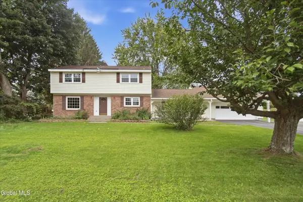 1015 Tomahawk Trail, Glenville, NY 12302