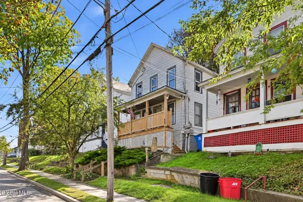 12 E Clinton Street, Johnstown, NY 12095