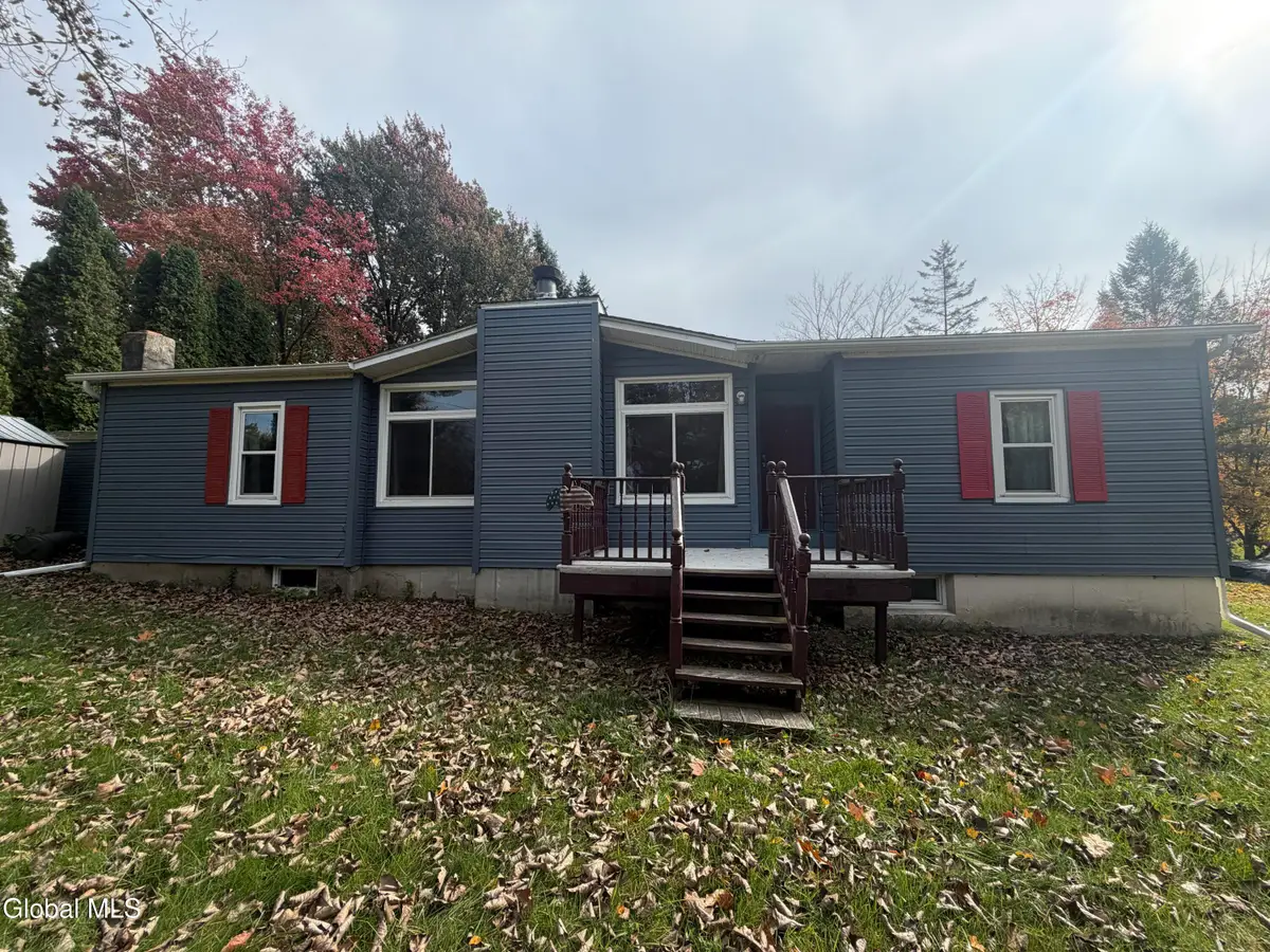 31 Penny Lane, West Sand Lake, NY 12018 - #1
