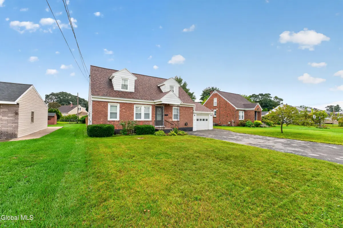 1237 Palma Avenue, Rotterdam, NY 12306 - #1
