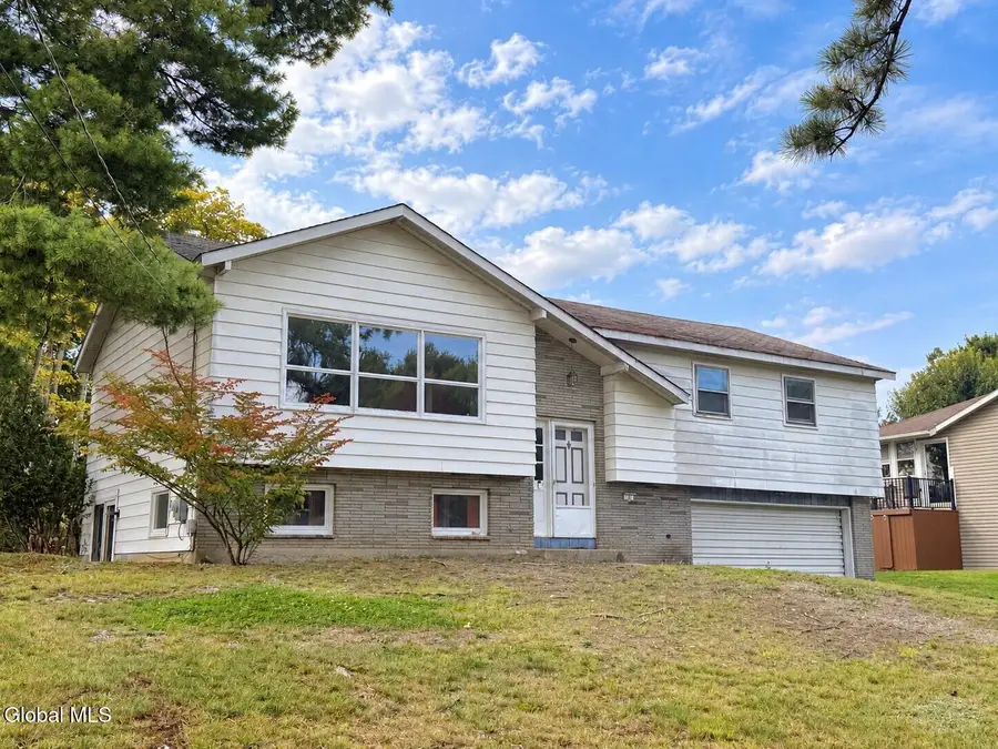 39 Zelenke Drive, North Greenbush, NY 12198 - #2