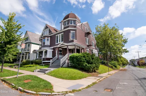 114 S Lake Avenue, Albany, NY 12208