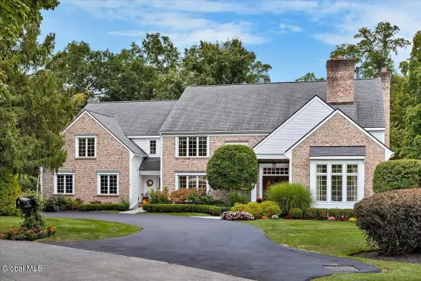 12 Sage Estate, Menands, NY 12204