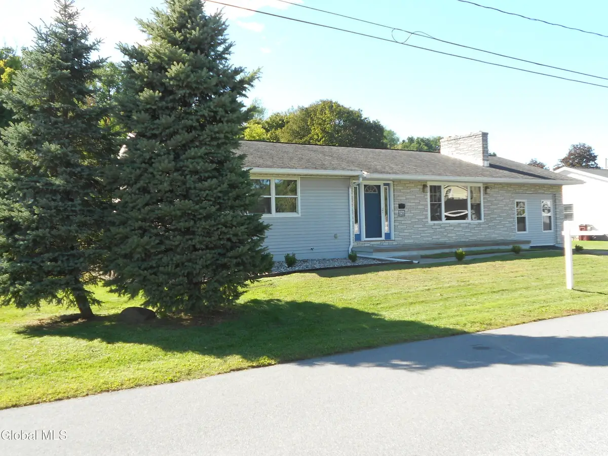 121 N 7th Avenue, Mechanicville, NY 12118 - #1