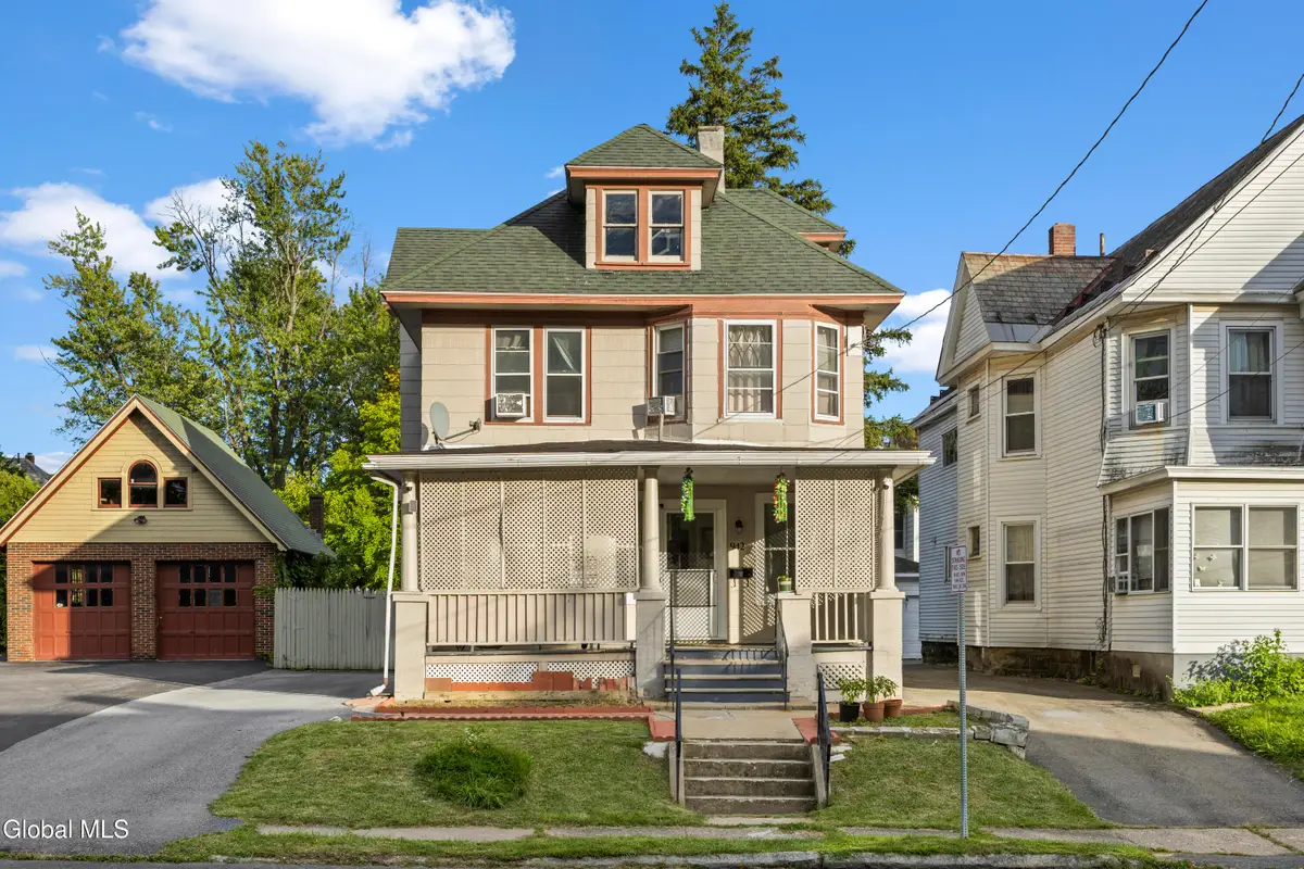 942 Central Parkway, Schenectady, NY 12309 - #1