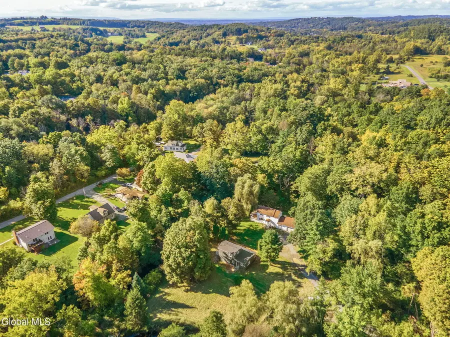 29 Williams Street, North Greenbush, NY 12198 - #3