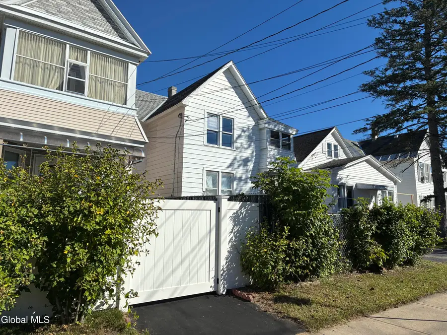 1340 4th Avenue, Schenectady, NY 12303 - #3