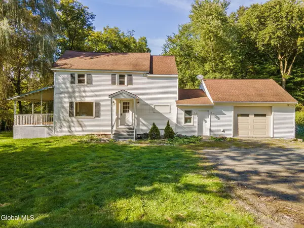 35 Williams Street, North Greenbush, NY 12198