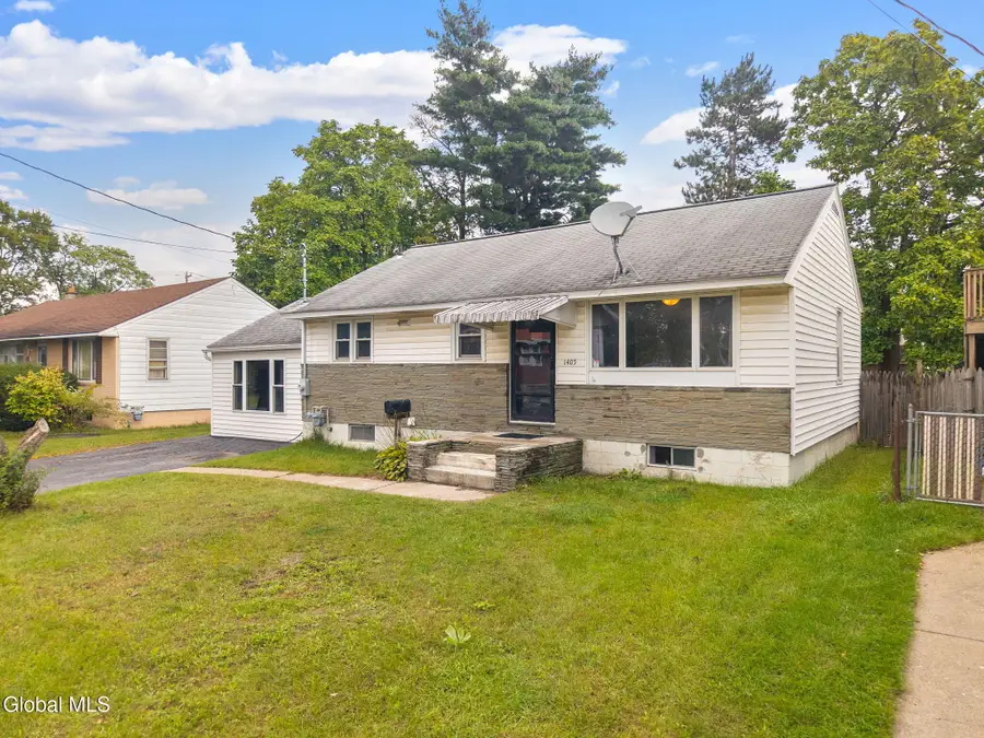 1405 Lawn Avenue, Rotterdam, NY 12306 - #2