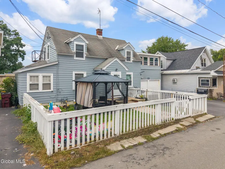 492 Olean Street, Rotterdam, NY 12306 - #3