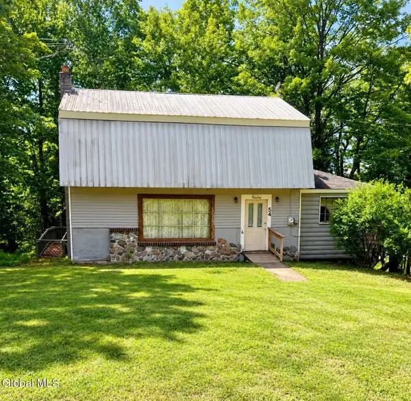 54 Chaisson Road, Newcomb, NY 12852