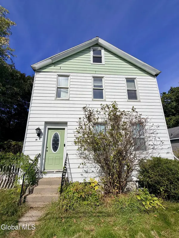 19 Glen Avenue, Watervliet, NY 12189